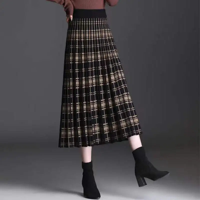 Knitted Pleated Midi Skirt